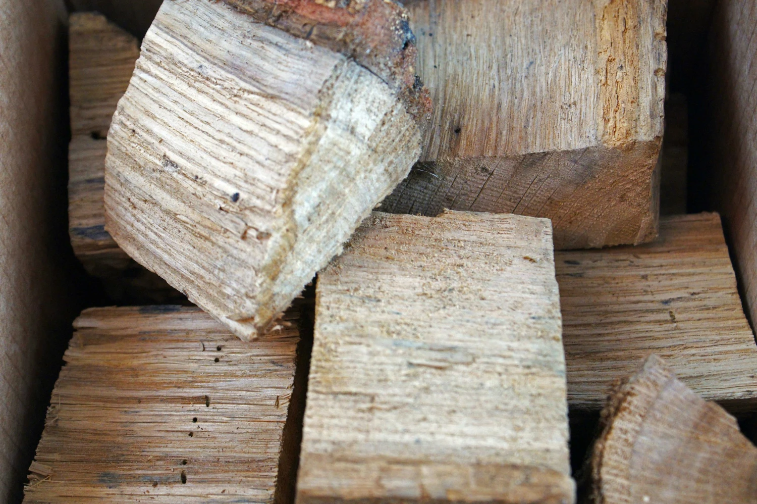 Yakiniku Räucherchunks Eiche 500 G 5 Yakiniku Räucherchunks Eiche 500 G – Bild 3