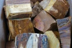 Yakiniku Räucherchunks Apikose 500 G -Grill Verkaufsgeschäft 100324 8720364490973 BBQ Flavour Apricot chunks In verpakking