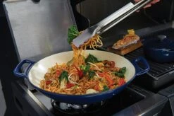 Broil King Wok Porzellan-Emailliert 8 Broil King Wok Porzellan-Emailliert -Grill Verkaufsgeschäft 69710 Wok Porzellan Emailliert lifestyle 01