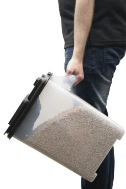 Broil King Pellet-Behälter -Grill Verkaufsgeschäft BK 66900 action 04