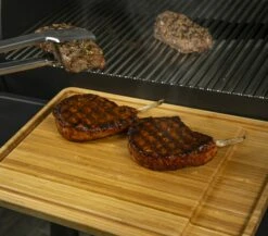 Broil King Schneidebrett Regal/Imperial -Grill Verkaufsgeschäft BK 68429 Lifestyle 03