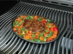 NAPOLEON Gusseiserne Pfanne Mit Untersetzer (56003) -Grill Verkaufsgeschäft NAPOLEON Gusseisen Pfanne mit Untersetzer 1