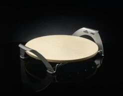 NAPOLEON PRO Pizzastein Mit Halterung Und Spiessen (70002) 11 NAPOLEON PRO Pizzastein Mit Halterung Und Spiessen (70002) -Grill Verkaufsgeschäft NAPOLEON PRO Pizzastein mit Halterung und Spiessen 4