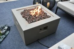 Gardenforma Gas Feuerstelle Ridgefield -Grill Verkaufsgeschäft OFG150 Ridgefield Lifestyle 4