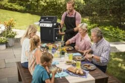 Weber Spirit EP-335 Premium GBS Inkl. Drehspieß -Grill Verkaufsgeschäft Spirit EP335 Lifestyle 3 rgb