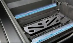 Weber Genesis II E-410 (GBS) Gasgrill Rot -Grill Verkaufsgeschäft Weber Genesis II Brenner 3