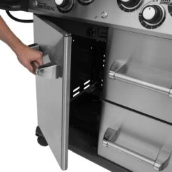 Broil King Imperial S 690 IR Inkl. Abdeckhaube, Gussplatte & Wokeinsatz -Grill Verkaufsgeschäft broil king 997982 IMPERIAL S690IR CABINET DOOR 01