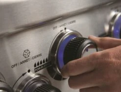 Broil King Regal 490 Inkl. Abdeckhaube, Gussplatte & Wokeinsatz 25 Broil King Regal 490 Inkl. Abdeckhaube, Gussplatte & Wokeinsatz -Grill Verkaufsgeschäft broilking REGAL 490 SCHWARZ FEATURE 05