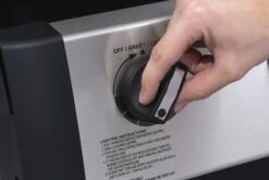 Broil King Royal 340 Inkl. Abdeckhaube -Grill Verkaufsgeschäft broilking ROYAL 340 824262 FEATURE 02