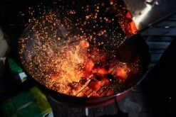 McBrikett KOKOKO EGGS 10kg -Grill Verkaufsgeschäft mcbrikett kokoko eggs mood 01