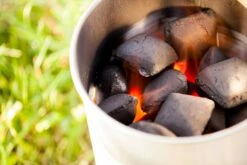 McBrikett KOKOKO EGGS 10kg -Grill Verkaufsgeschäft mcbrikett kokoko eggs mood 02